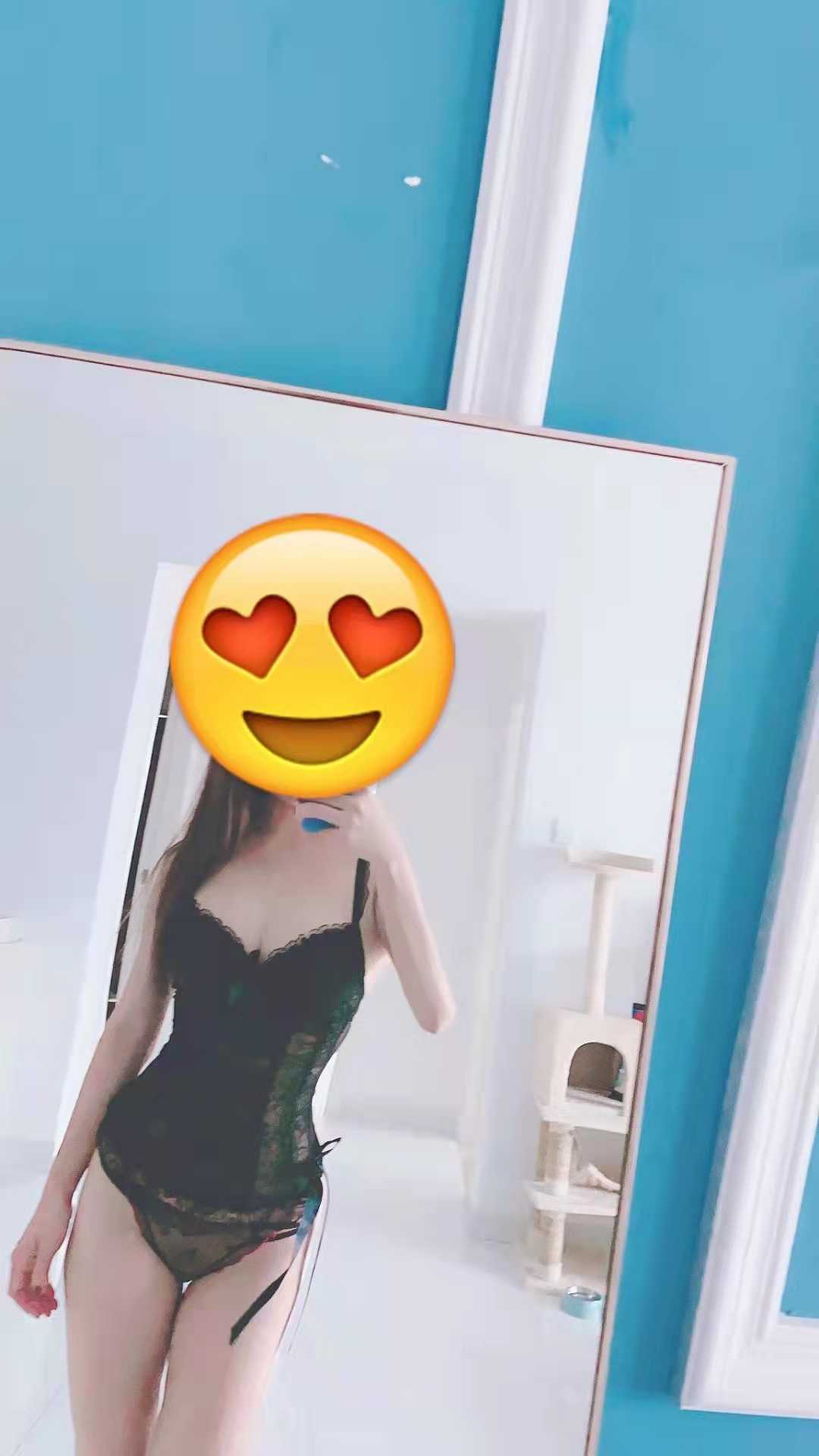 波大粉嫩的兼职妹，性价比高