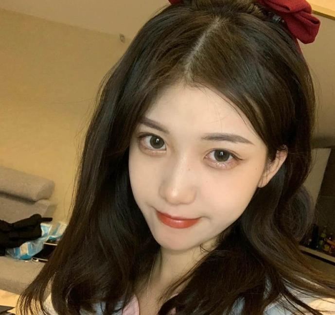 深圳小妹无情抽插刚下海的兼职